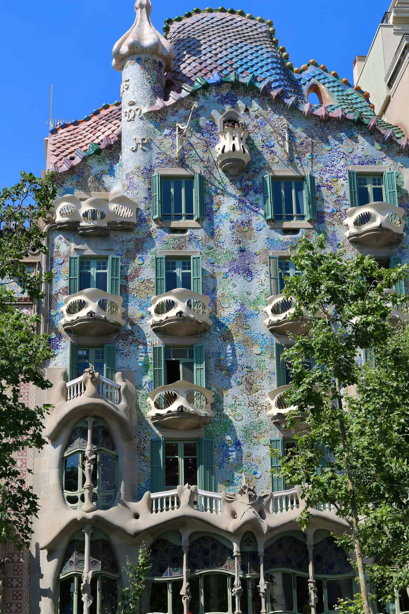Casa Batll Antoni Gaud s Masterpiece In Barcelona Sagrada Familia Casa Batll Antoni Gaud s Masterpiece In Barcelona Sagrada Familia